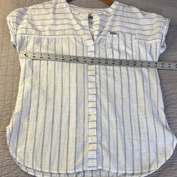 100% Cotton Casual Striped Button-Down Shirt - Picture 6 of 9